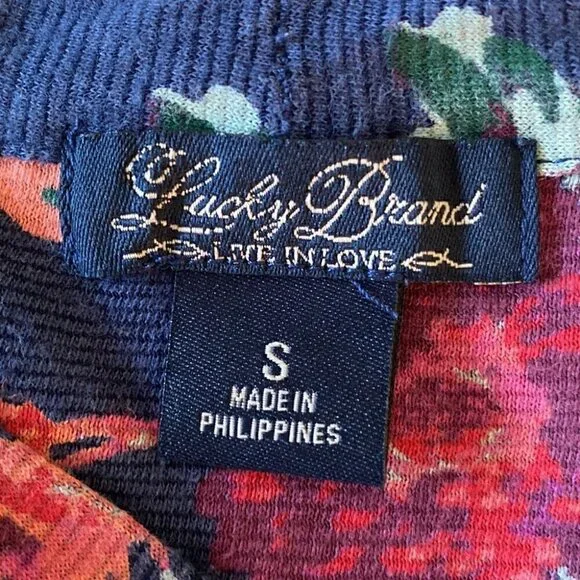 Lucky Brand floral print top with tie at the neck - Picture 9 of 9